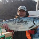 札幌市の岩田さんが釣った5kgの板マス