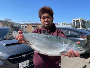 池田さんの桜鱒59cm,3.3kg