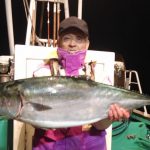 札幌市の畑谷さんがエサ釣りで釣ったブリの１２kg