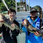 左は大鹿さん55cm、右は菊池さん56cm