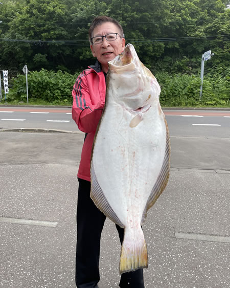 若林憲正さんの82.5cm,6.75kg