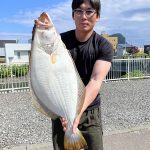 神さんがショアの良型ヒラメをゲット