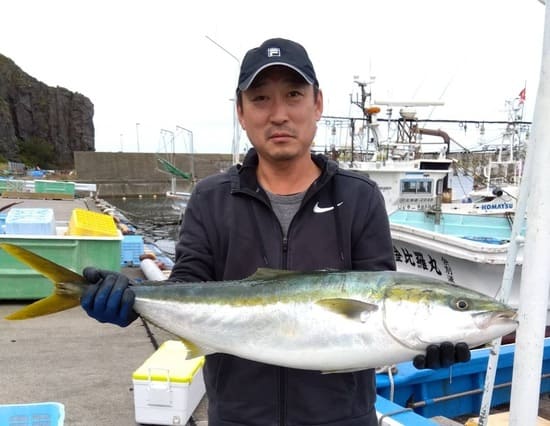 札幌市の鈴木さんブリ8kg