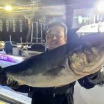 札幌市の三浦さんが釣った9.5kgのブリ